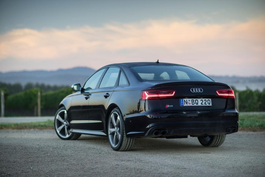  Audi S6 Sedan (4G, C7) 2015 года  (AU) (фото 2 из 7)
